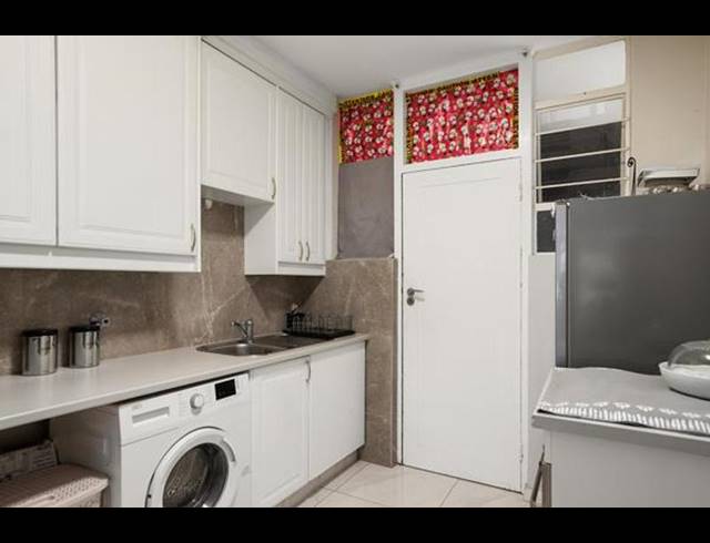 1 BEDROOM PROPERTY TO RENT IN SANDTON CENTRAL